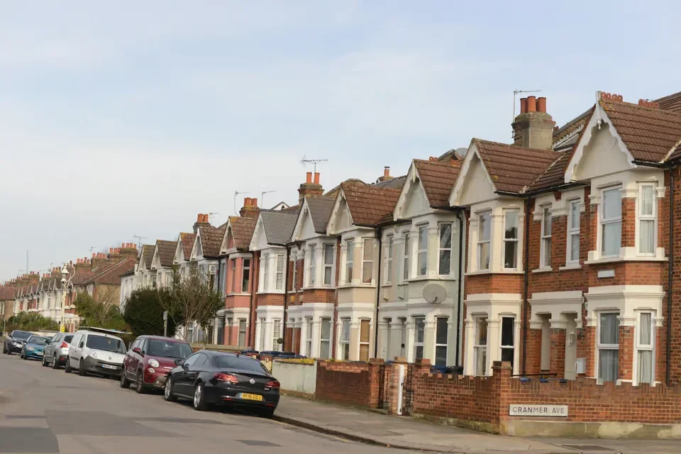 Residential homes on Northfield Avenue in Ealing – area served by trusted Northfields removals company.