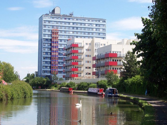 This image shows the grand union canal near meridian heights and the waterline in alperton